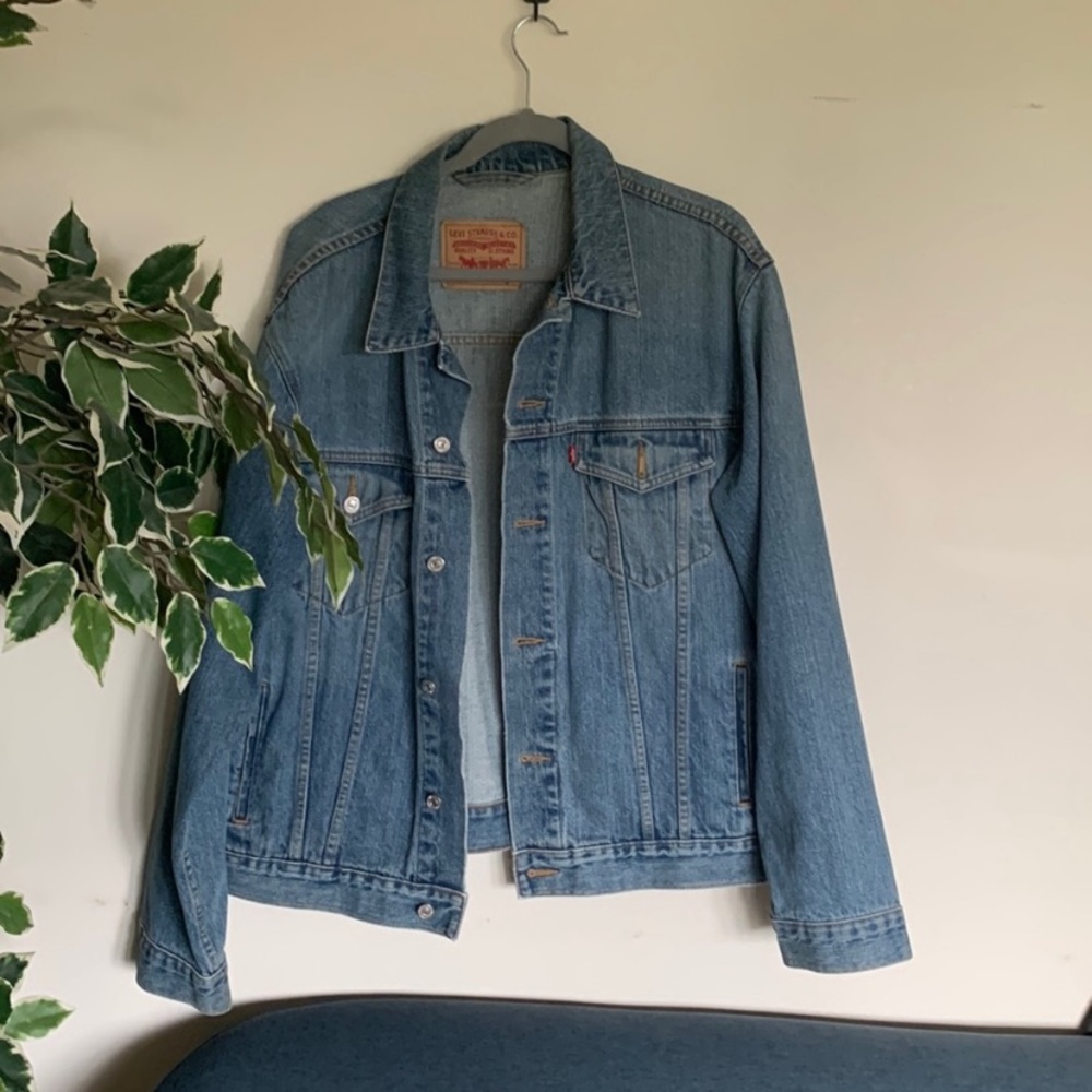 Vintage Levi’s jean jacket